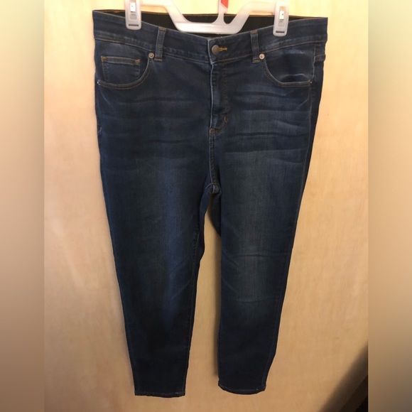 Woman Within Denim - NWOT  Woman Within  Skinny w/ Whiskered look Blue Jeans Size 16  34 x 27